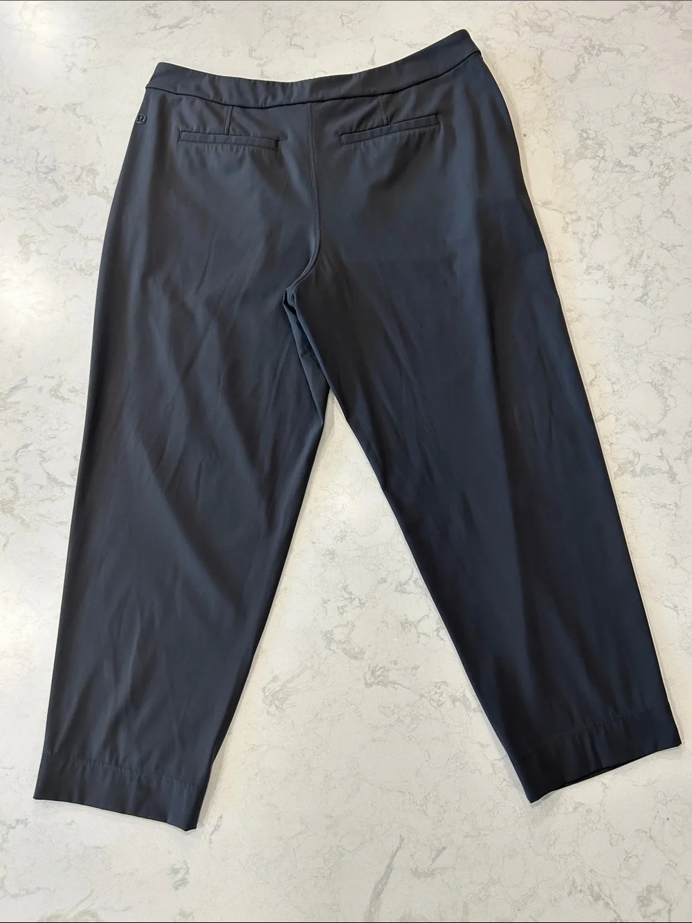 Lululemon Tapered-Leg Mid-Rise Pant Luxtreme Black Women’s Size X-Large‎